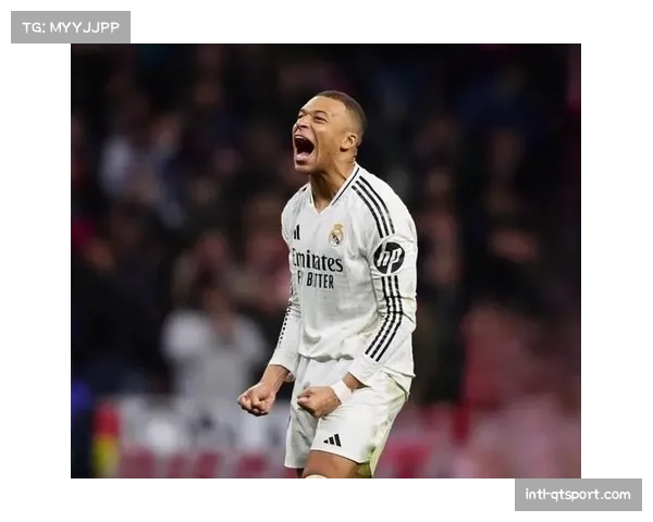 姆巴佩勺子点球致敬迪亚斯，皇马锋线领袖气质尽显